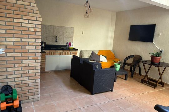 Área externa de casa à venda com 3 quartos, 206m² em Montanhão, São Bernardo do Campo