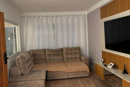 Casa à venda com 3 quartos, 206m² em Montanhão, São Bernardo do Campo