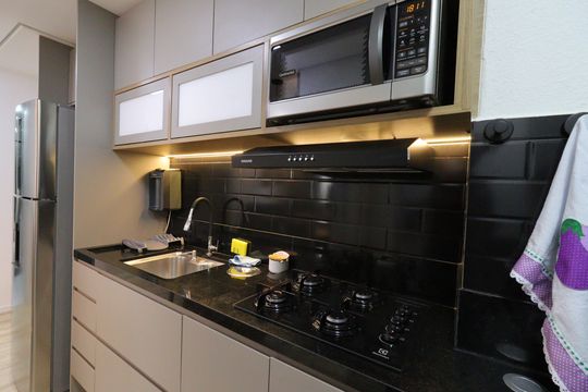 Cozinha de apartamento para alugar com 2 quartos, 34m² em Veleiros, São Paulo