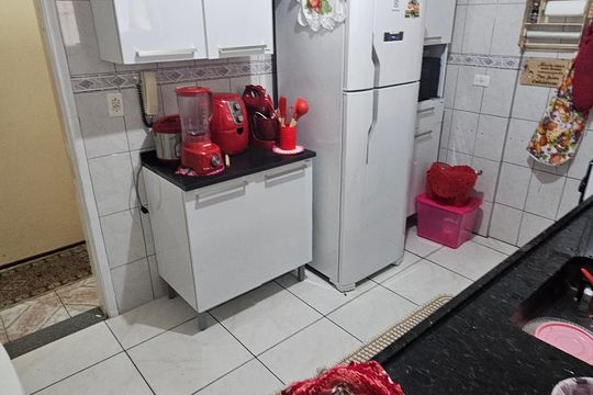 Cozinha de apartamento à venda com 2 quartos, 65m² em Jaguaribe, Osasco