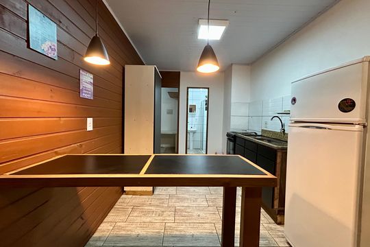 Cozinha de apartamento para alugar com 2 quartos, 56m² em Campeche, Florianópolis