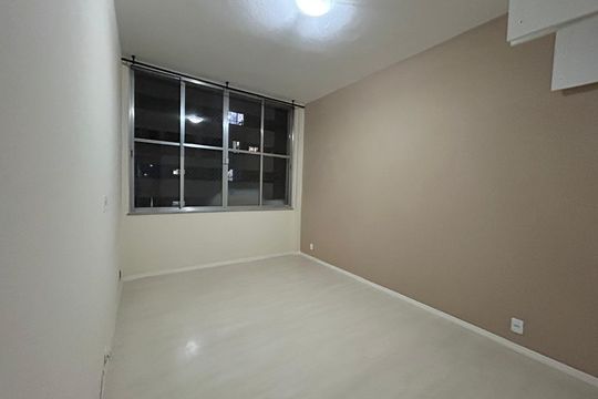 Apartamento para alugar com 3 quartos, 95m² em Centro, Petrópolis