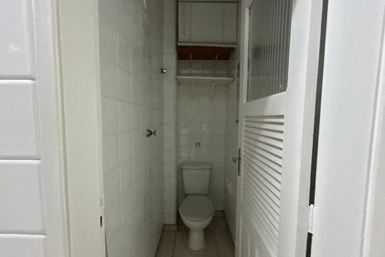 Lavabo de apartamento para alugar com 3 quartos, 95m² em Centro, Petrópolis