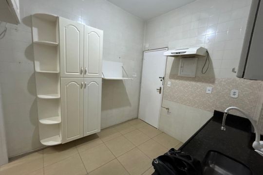 Cozinha de apartamento para alugar com 3 quartos, 95m² em Centro, Petrópolis