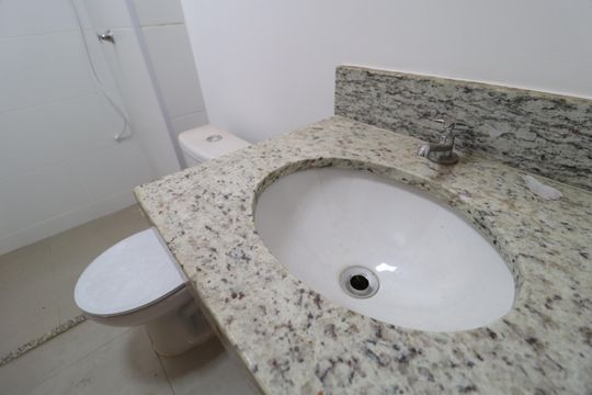 Banheiro Social de apartamento para alugar com 2 quartos, 50m² em Grand Ville, Uberlândia