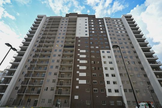 Fachada de apartamento para alugar com 2 quartos, 48m² em Vila Prel, São Paulo