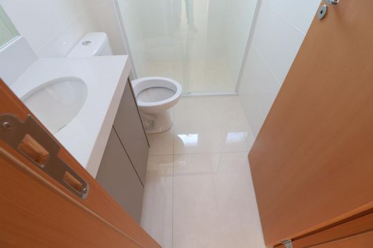 Banheiro  de apartamento para alugar com 2 quartos, 72m² em Ribeirânia, Ribeirão Preto