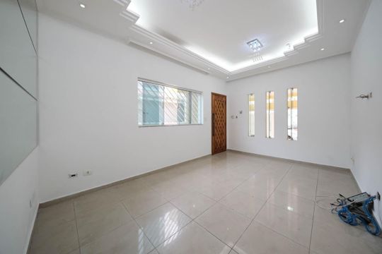 Casa para alugar com 4 quartos, 192m² em Vila Euthalia, São Paulo