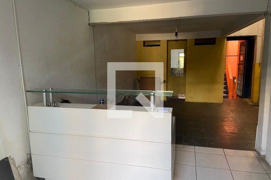 Casa à venda com 4 quartos, 250m² em Ferreira, São Paulo