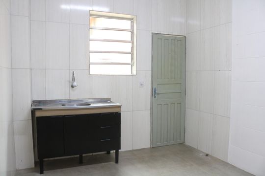 Cozinha de casa para alugar com 1 quarto, 45m² em Vila Leopoldina, São Paulo