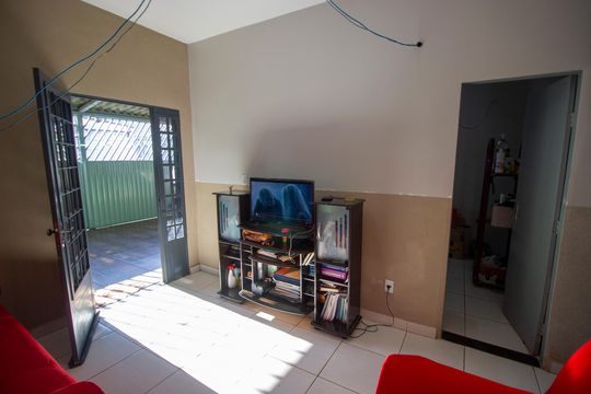 Casa à venda com 6 quartos, 199m² em Samambaia, Brasília