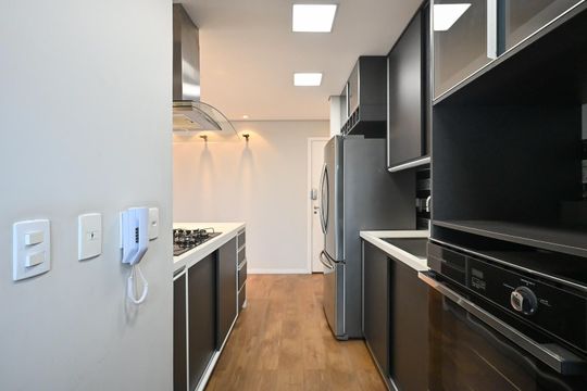 Cozinha de apartamento para alugar com 2 quartos, 73m² em Vila Andrade, São Paulo