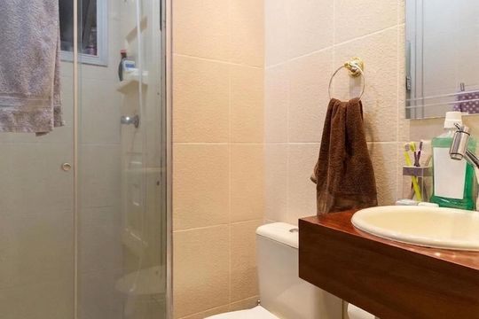 Banheiro de apartamento à venda com 2 quartos, 61m² em Vila Lageado, São Paulo