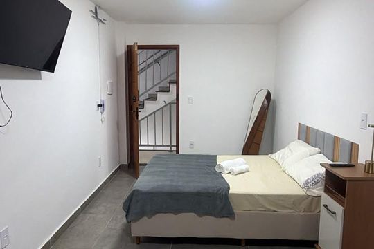Quarto de kitnet/studio para alugar com 1 quarto, 100m² em São Pedro, Juiz de Fora