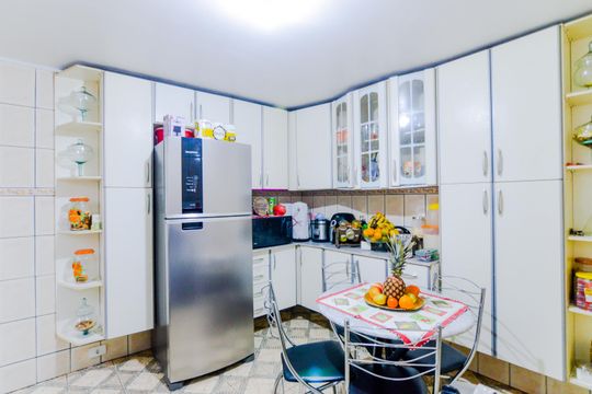 Cozinha de casa para alugar com 2 quartos, 200m² em Jardim Cumbica, Guarulhos
