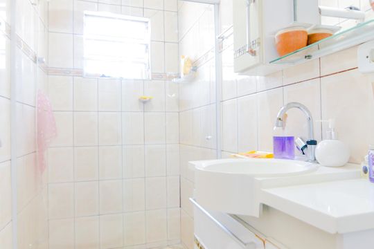 Banheiro de casa para alugar com 2 quartos, 200m² em Jardim Cumbica, Guarulhos