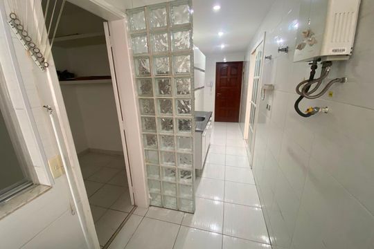 Cozinha de apartamento para alugar com 3 quartos, 86m² em Barra da Tijuca, Rio de Janeiro