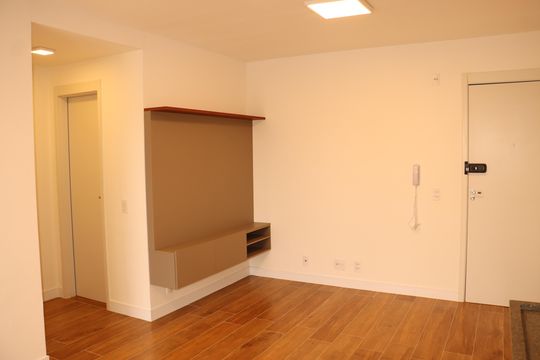 Apartamento para alugar com 2 quartos, 46m² em Vila Ema, São Paulo