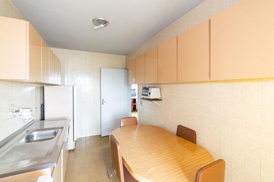 Cozinha de apartamento à venda com 1 quarto, 65m² em Vila Guarani, São Paulo