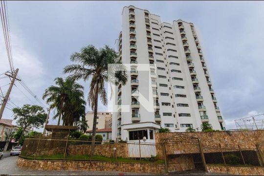 Fachada de apartamento para alugar com 3 quartos, 115m² em Vila Monumento, São Paulo