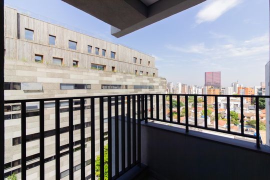 Vista/Varanda de kitnet/studio à venda com 1 quarto, 24m² em Vila Madalena, São Paulo