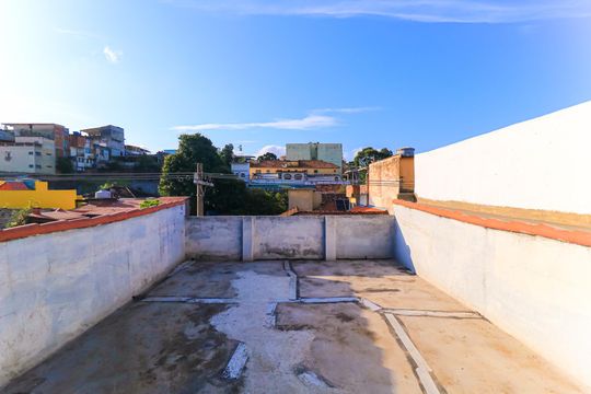 Terraço de casa para alugar com 2 quartos, 50m² em Encantado, Rio de Janeiro