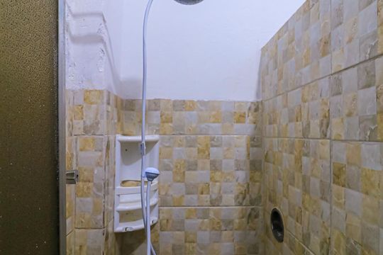 Banheiro de casa para alugar com 2 quartos, 50m² em Encantado, Rio de Janeiro