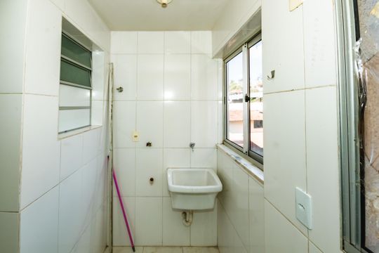 Área de Serviço de apartamento para alugar com 2 quartos, 60m² em Santa Rosa, Belo Horizonte