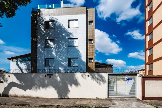 Fachada de apartamento para alugar com 2 quartos, 60m² em Santa Rosa, Belo Horizonte