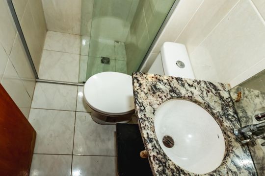Banheiro Social de apartamento para alugar com 2 quartos, 60m² em Santa Rosa, Belo Horizonte