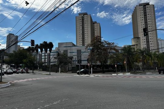 Apartamento à venda com 3 quartos, 74m² em Vila Isa, São Paulo