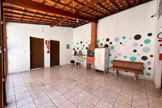 Apartamento à venda com 2 quartos, 47m² em Jardim Laguna, Contagem