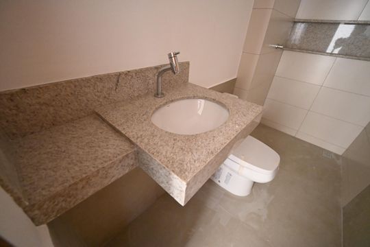 Apartamento à venda com 2 quartos, 61m² em Vila Rosa, Goiânia