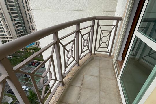 Varanda de kitnet/studio para alugar com 1 quarto, 35m² em Barra da Tijuca, Rio de Janeiro