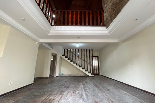 Casa para alugar com 7 quartos, 357m² em Cascatinha, Juiz de Fora
