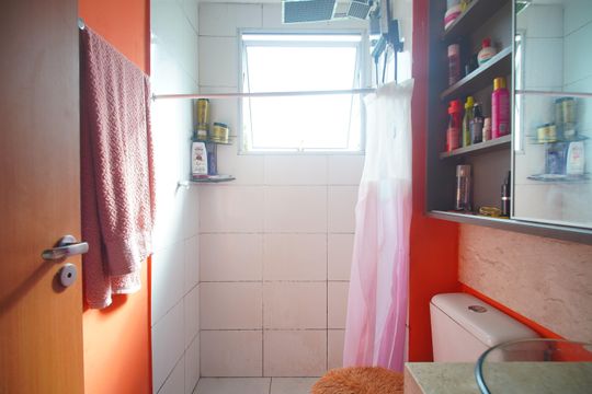 Banheiro de apartamento para alugar com 2 quartos, 52m² em Canudos, Novo Hamburgo