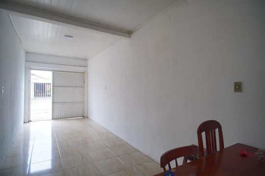 Garagem de casa à venda com 3 quartos, 166m² em Santos Dumont, São Leopoldo
