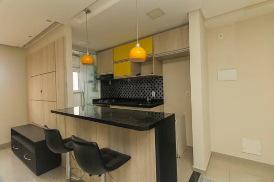 Cozinha de apartamento para alugar com 1 quarto, 36m² em Jardim Ibitirama, São Paulo