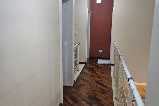 Corredor de casa de condomínio à venda com 4 quartos, 312m² em Residencial Tres (Alphaville), Santana de Parnaíba