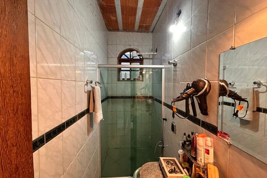 Casa à venda com 2 quartos, 200m² em A Definir Em Campo, Contagem