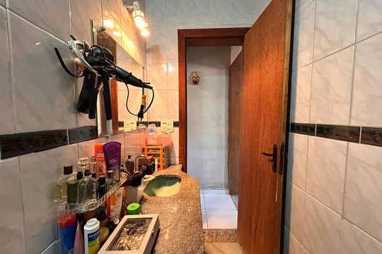 Casa à venda com 2 quartos, 200m² em A Definir Em Campo, Contagem
