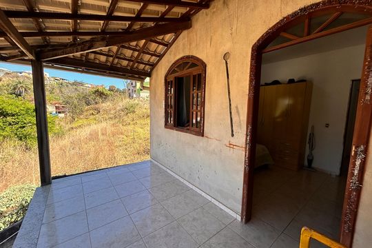 Casa à venda com 2 quartos, 200m² em A Definir Em Campo, Contagem