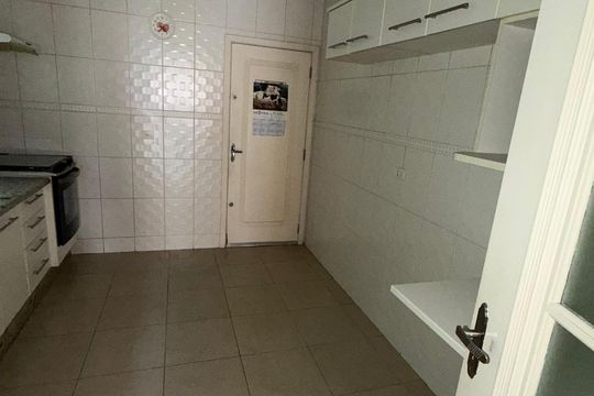 Casa à venda com 3 quartos, 158m² em Jardim Monte Kemel, São Paulo