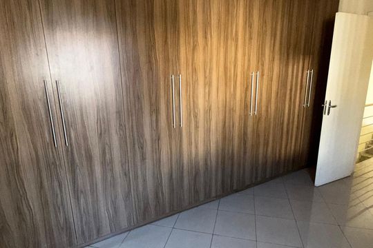 Casa à venda com 3 quartos, 158m² em Jardim Monte Kemel, São Paulo