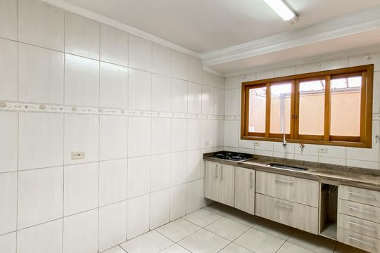 Casa para alugar com 2 quartos, 85m² em Jardim Lisboa, São Paulo