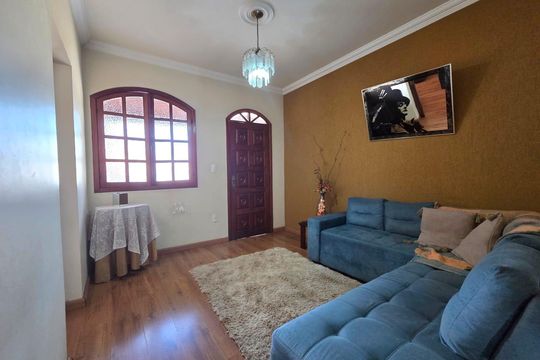 Casa à venda com 4 quartos, 150m² em Diamante, Belo Horizonte