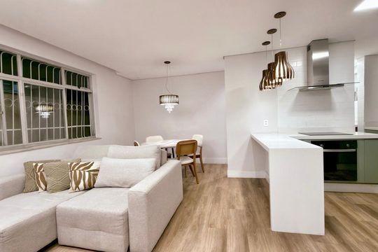 Apartamento à venda com 2 quartos, 66m² em Santo Antônio, Belo Horizonte