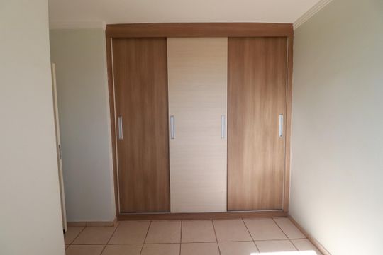 Quarto 2 de apartamento para alugar com 2 quartos, 60m² em Jardim Paulistano, Ribeirão Preto