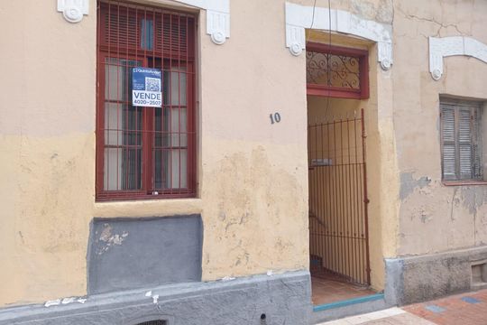 Plaquinha de casa à venda com 1 quarto, 70m² em Luz, São Paulo