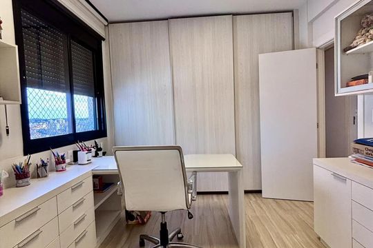 Apartamento à venda com 4 quartos, 156m² em Caiçara-adelaide, Belo Horizonte